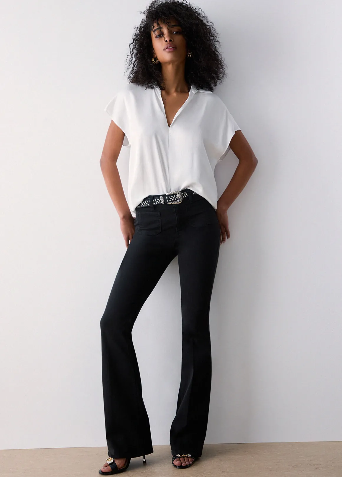 Pantaloni bootcut a vita alta