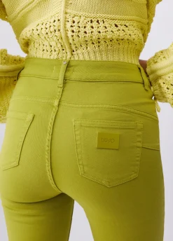 Pantaloni bootcut a vita alta