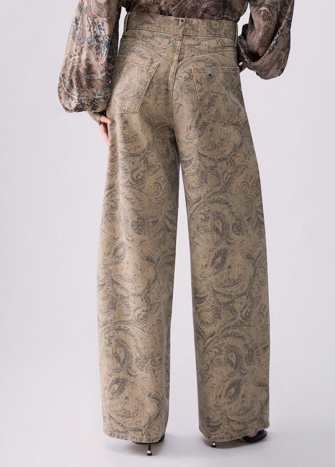 Pantaloni boy con stampa glitter