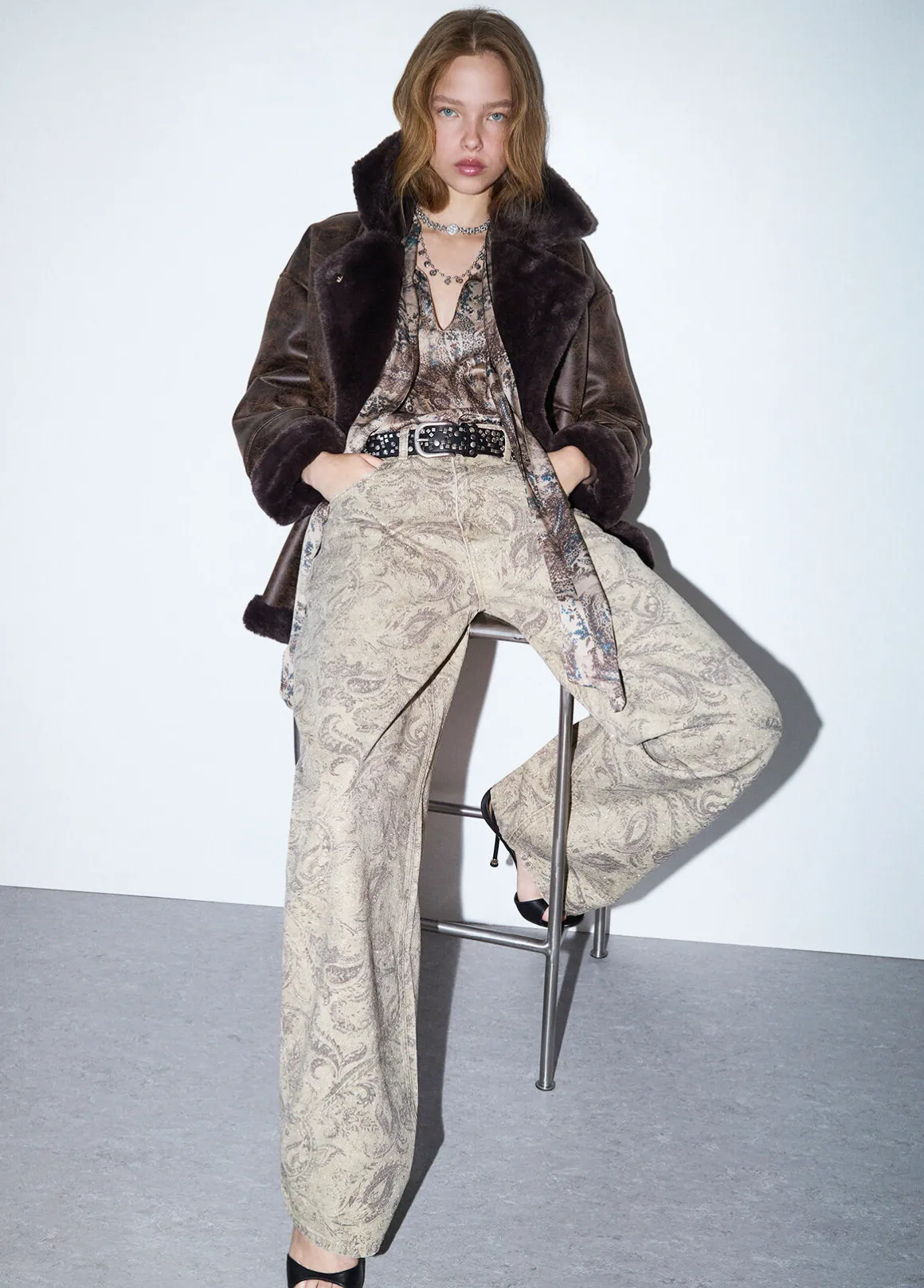 Pantaloni boy con stampa glitter