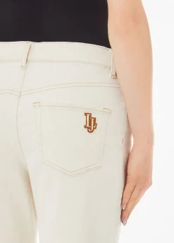 Pantaloni boyfriend a vita bassa