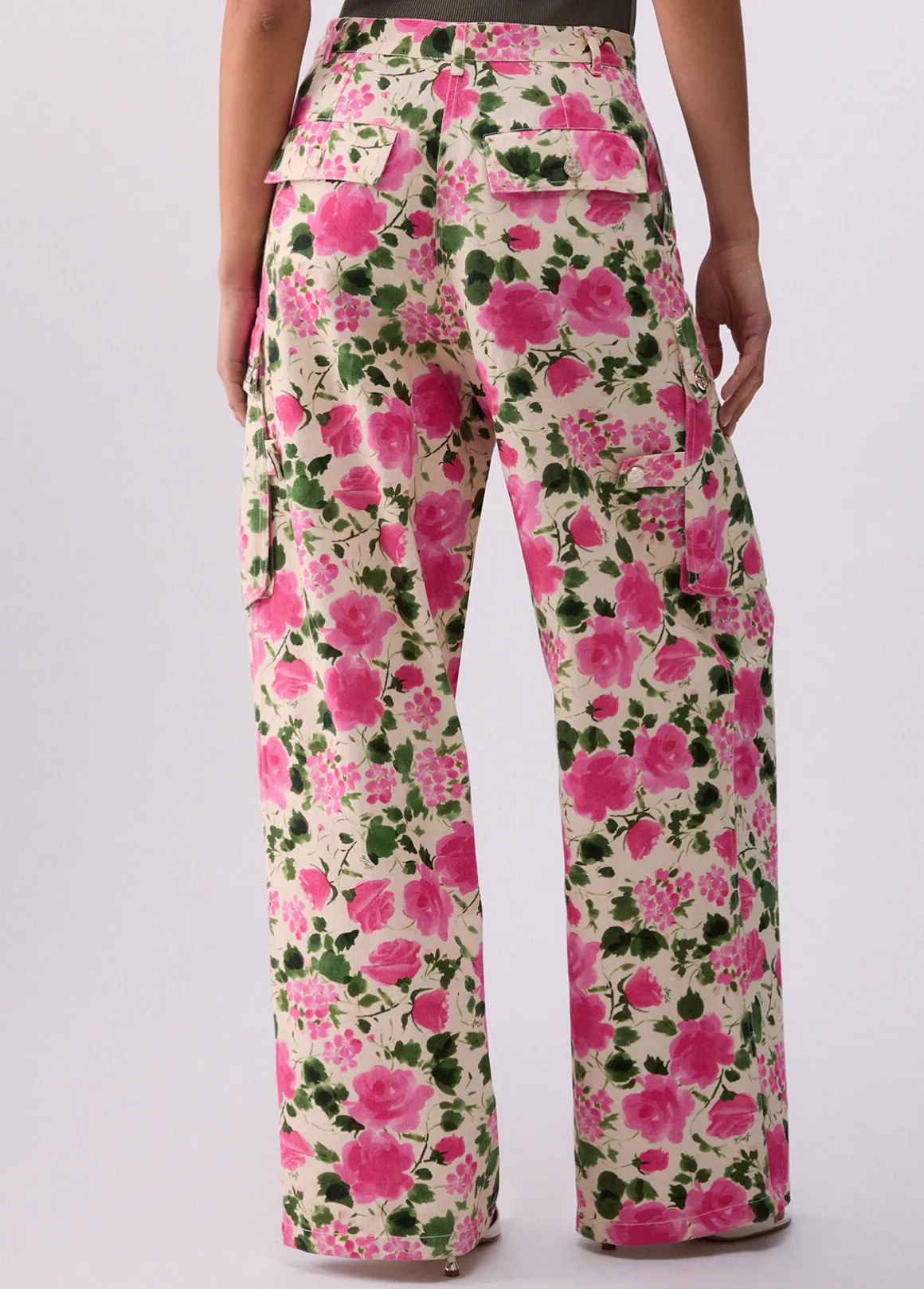 Pantaloni cargo