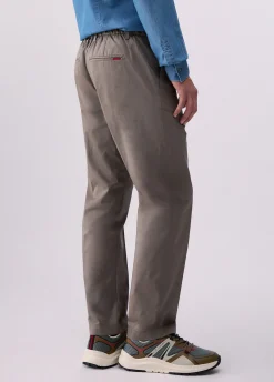 Pantaloni chino con coulisse