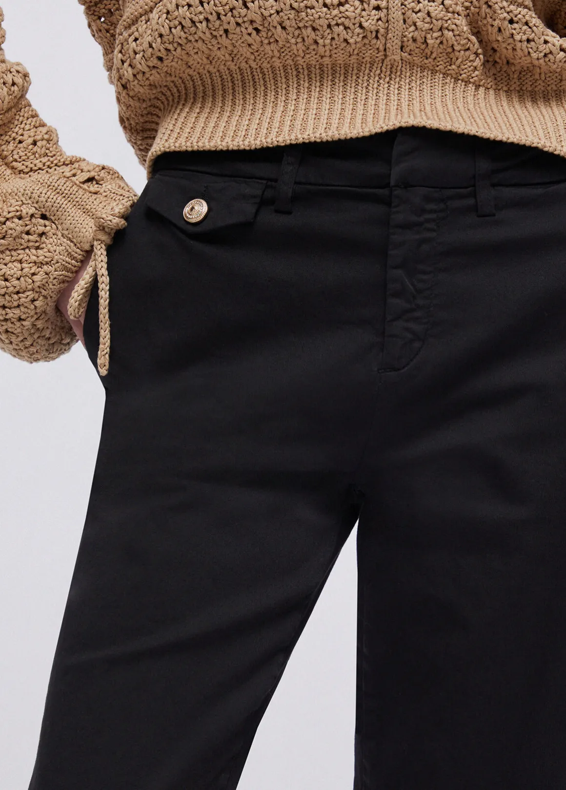 Pantaloni chino con patte