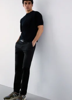 Pantaloni chino in raso