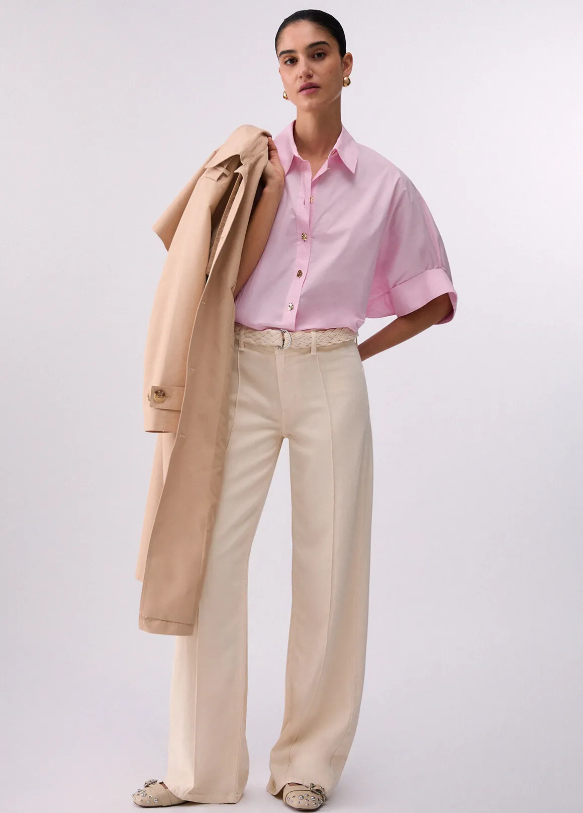 Pantaloni flare con cintura