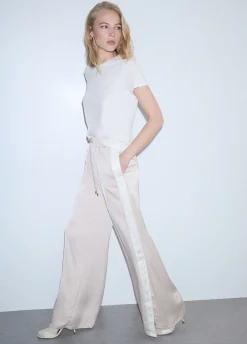 Pantaloni flare in raso