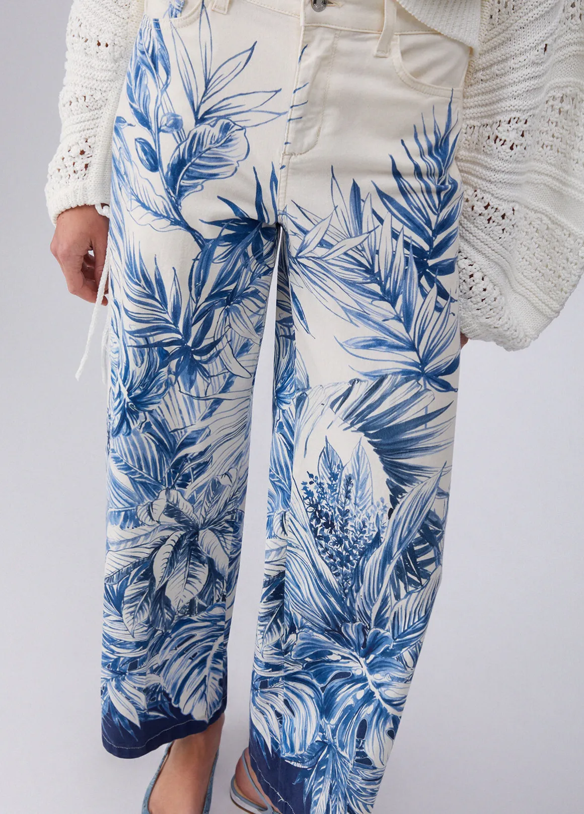Pantaloni flare stampati