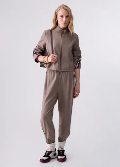 Pantaloni jogging con tape laterale