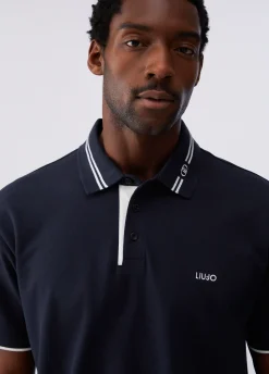 Polo con logo