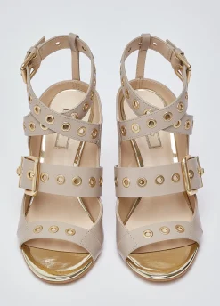 Sandali in pelle con tacco