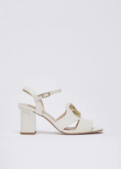 Sandali in pelle con tacco