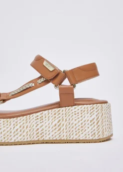 Sandali platform in pelle