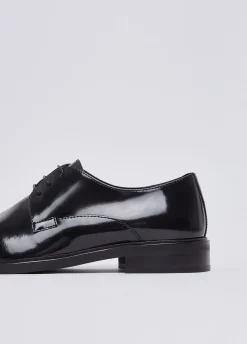 Scarpe stringate in pelle