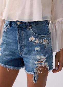 Short in denim con ricami gioiello