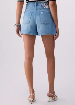 Shorts in denim
