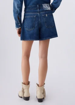 Shorts in denim