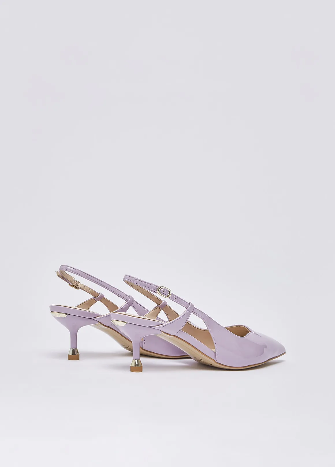 Slingback in vernice