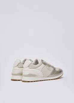 Sneakers con dettagli in mesh