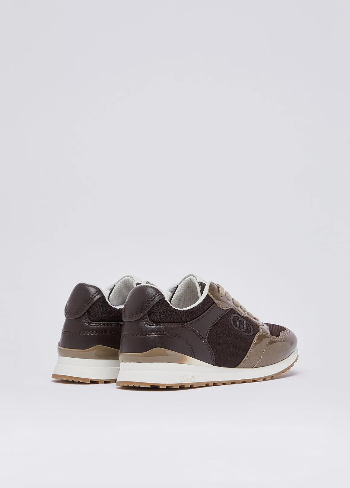 Sneakers con dettagli in mesh