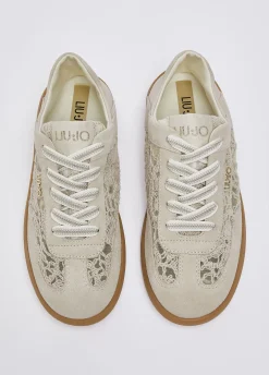 Sneakers con ricamo macramè