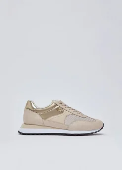 Sneakers in brighty mesh