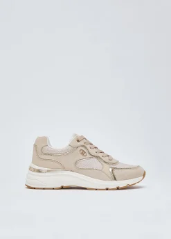 Sneakers in brighty mesh