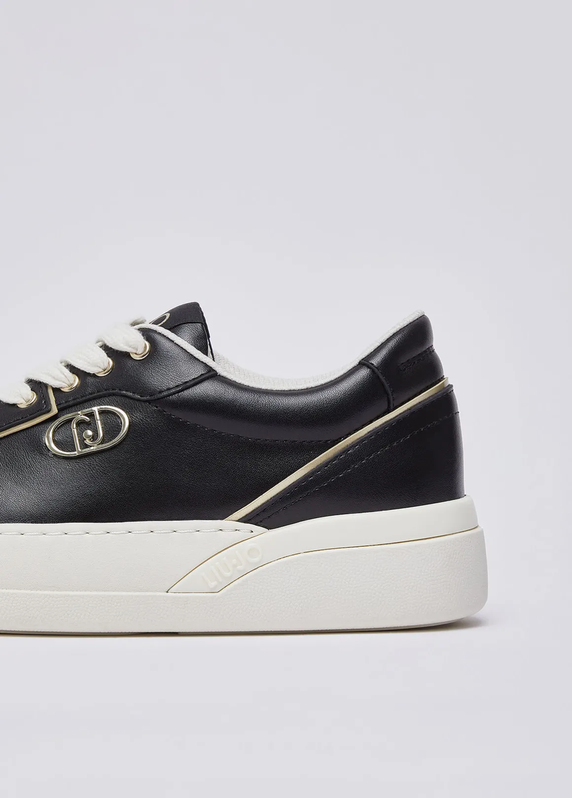 Sneakers in pelle