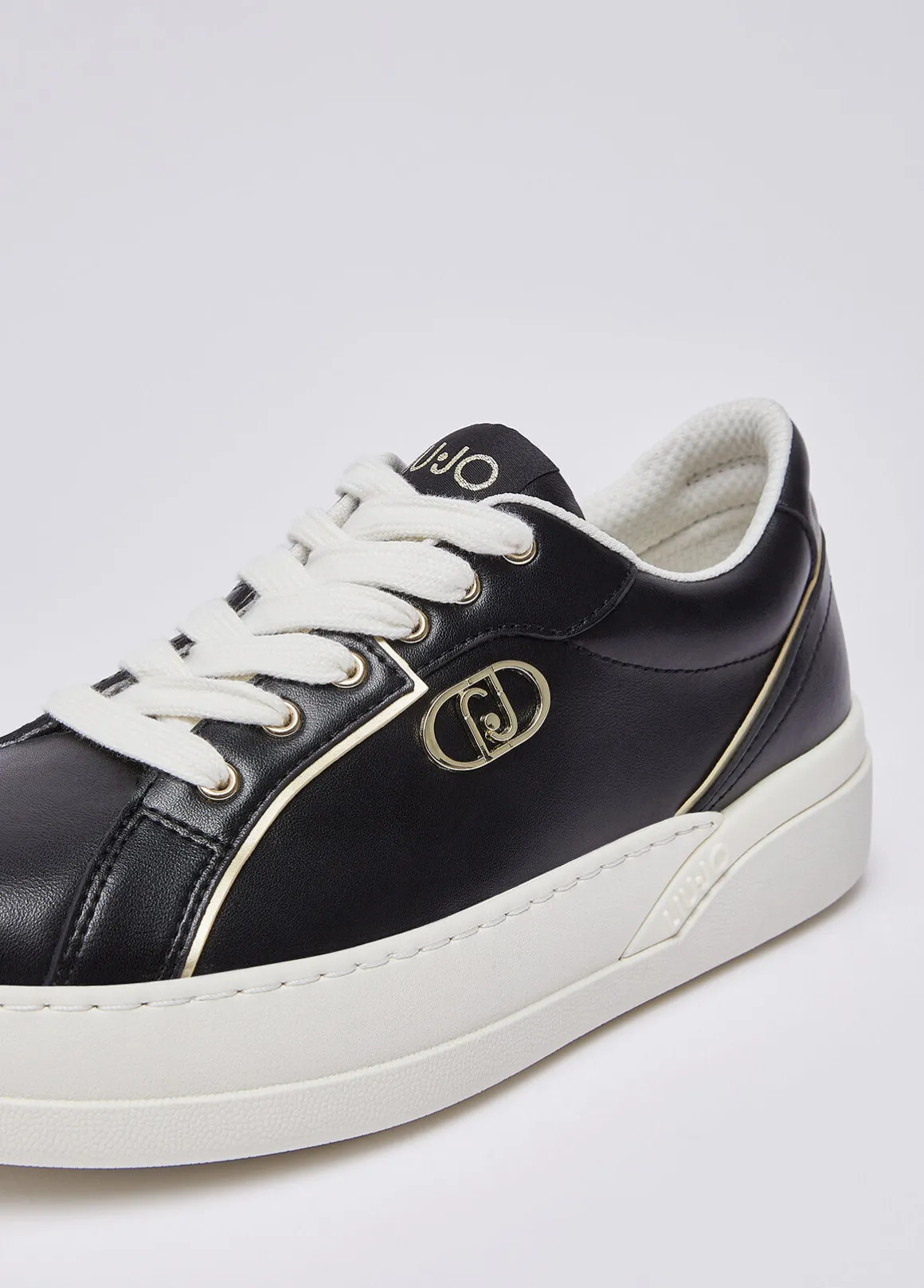 Sneakers in pelle