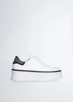 Sneakers in pelle con strass