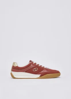 Sneakers in suede