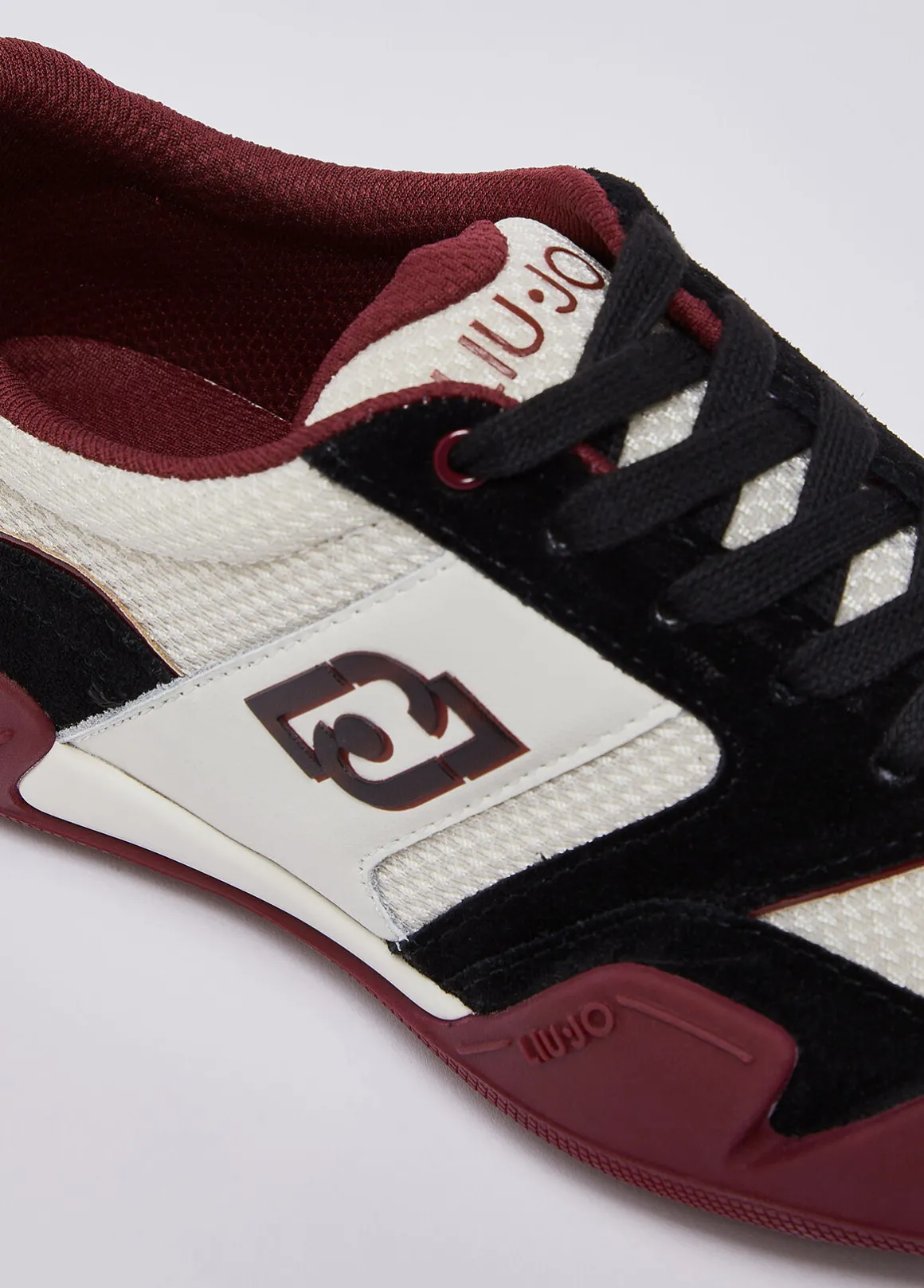 Sneakers in suede e mesh