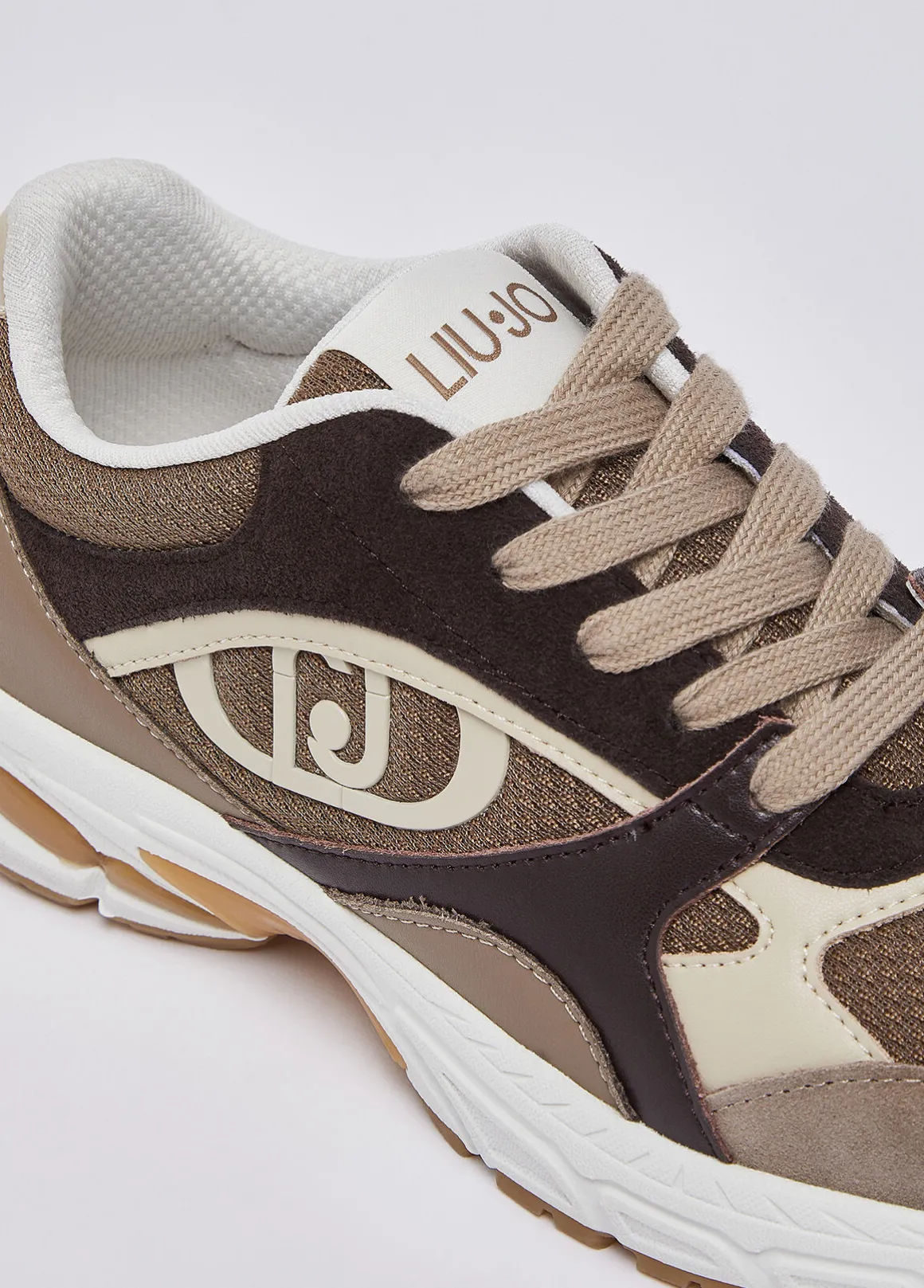 Sneakers in suede e mesh