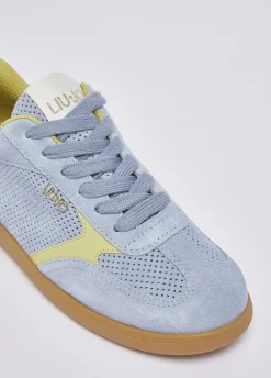 Sneakers in suede traforata