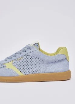 Sneakers in suede traforata