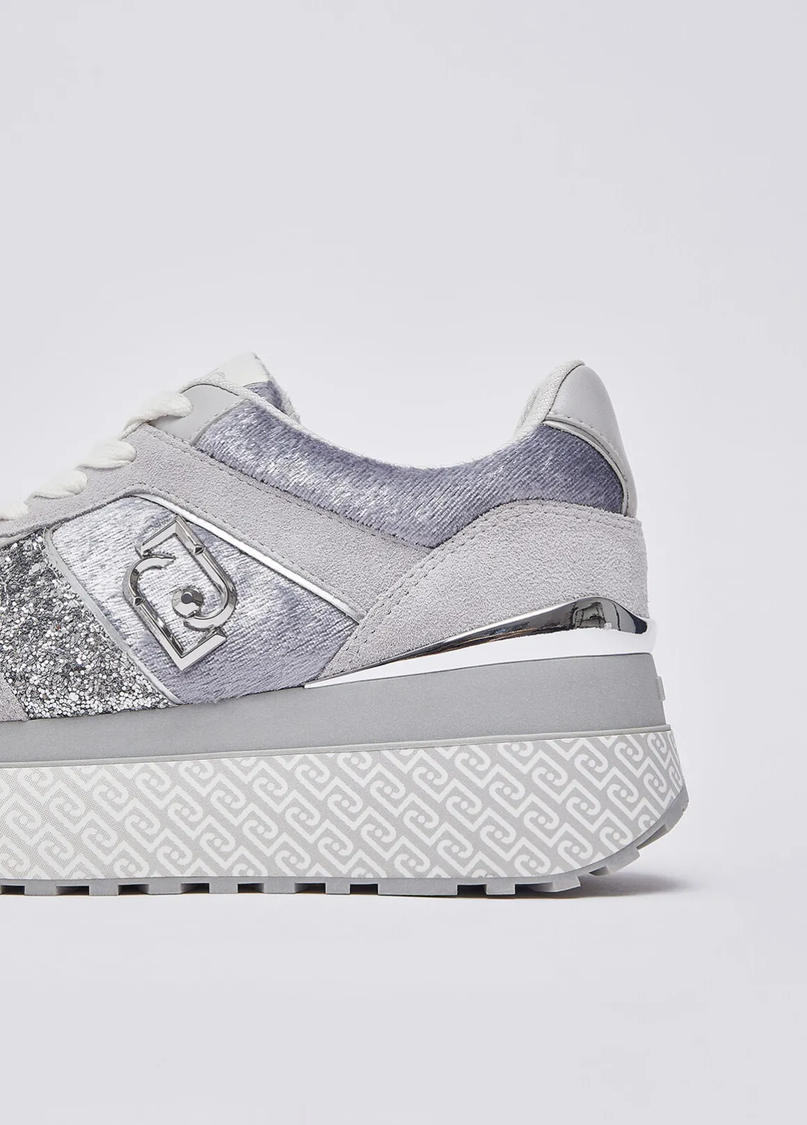 Sneakers super platform effetto velluto
