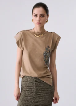 Top in jersey con ricamo