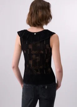 Top in pizzo con volant