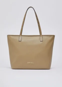 Tote bag media