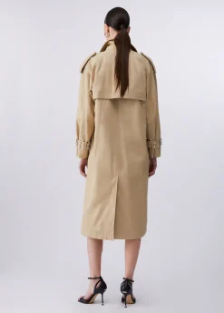 Trench con ricami gioiello