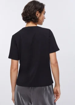 T-shirt con applicazioni