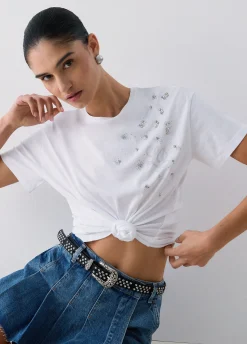 T-shirt con applicazioni gioiello