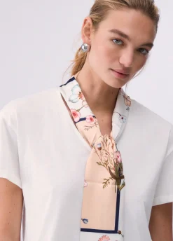 T-shirt con foulard