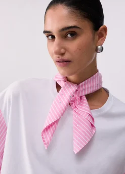 T-shirt con foulard