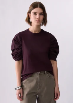 T-shirt con maniche arricciate