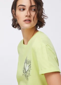 T-shirt con stampa e applicazioni