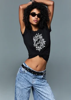 T-shirt con stampa e strass