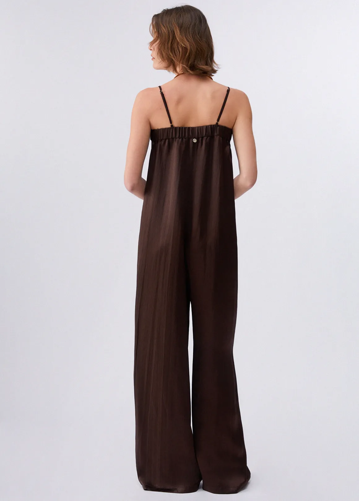 Tuta elegante in raso